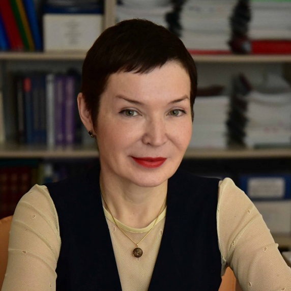 Улумбекова Гузель Эрнстовна Биография